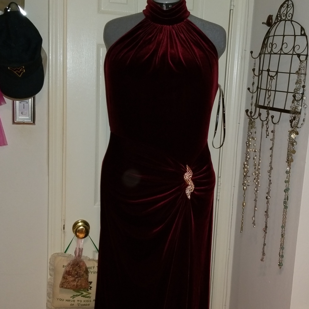 Tadashi Stretch Velvet Ruched Gown